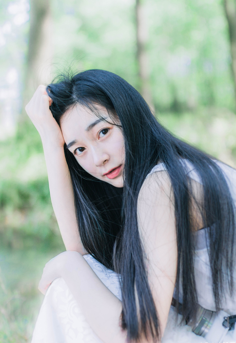 虽然有庞统、法正在背后谋划，但如果没有这种已经逐渐尖锐的矛盾，益州世家不要太贪心，刘璋后来的吃相也不要那么难看，也不至于如今走到今天这众叛亲离的一步。